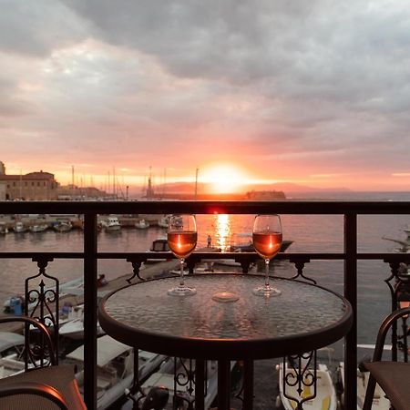 Destino Home Overlooking The Venetian Port Of Chania La Canée Extérieur photo