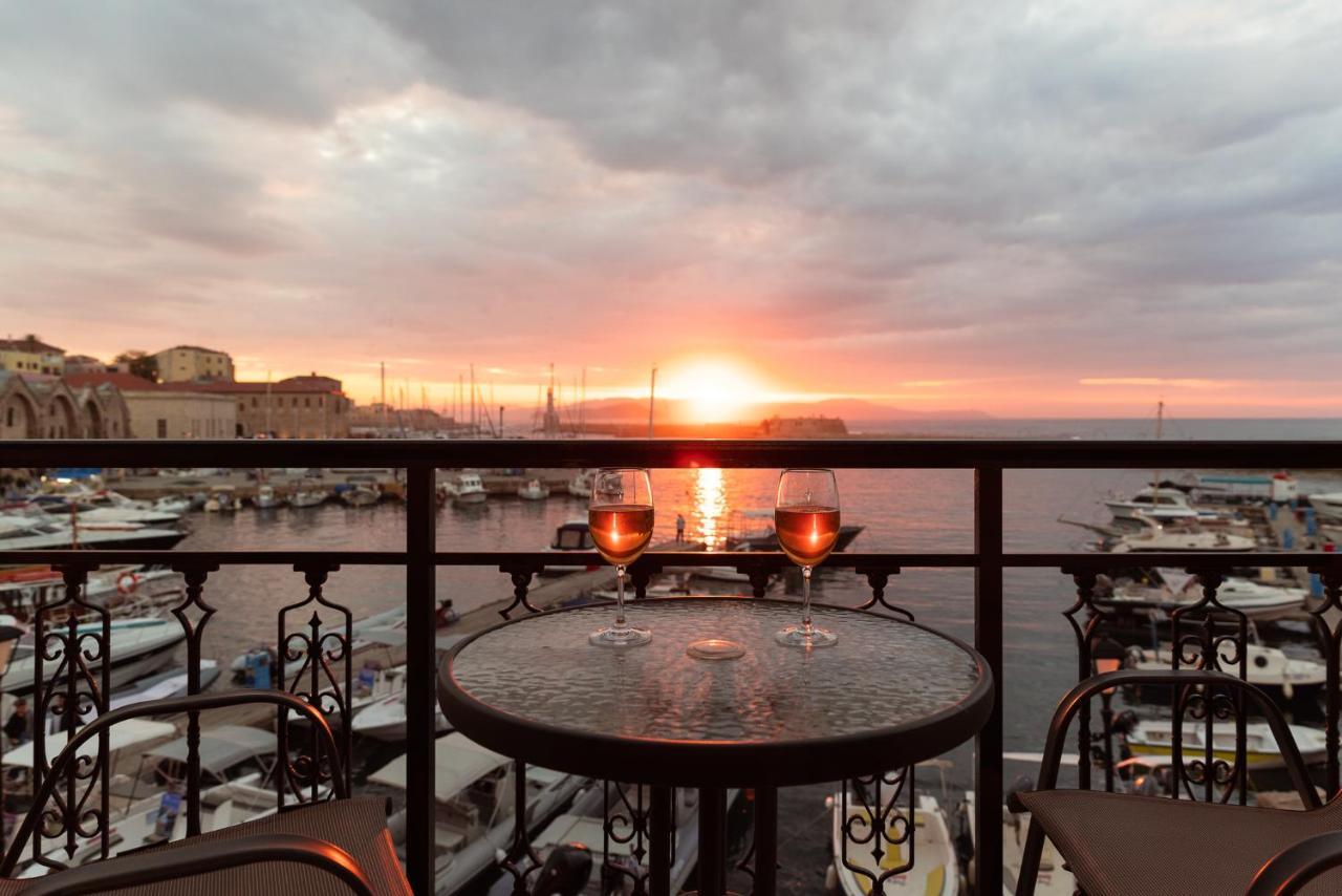 Destino Home Overlooking The Venetian Port Of Chania La Canée Extérieur photo