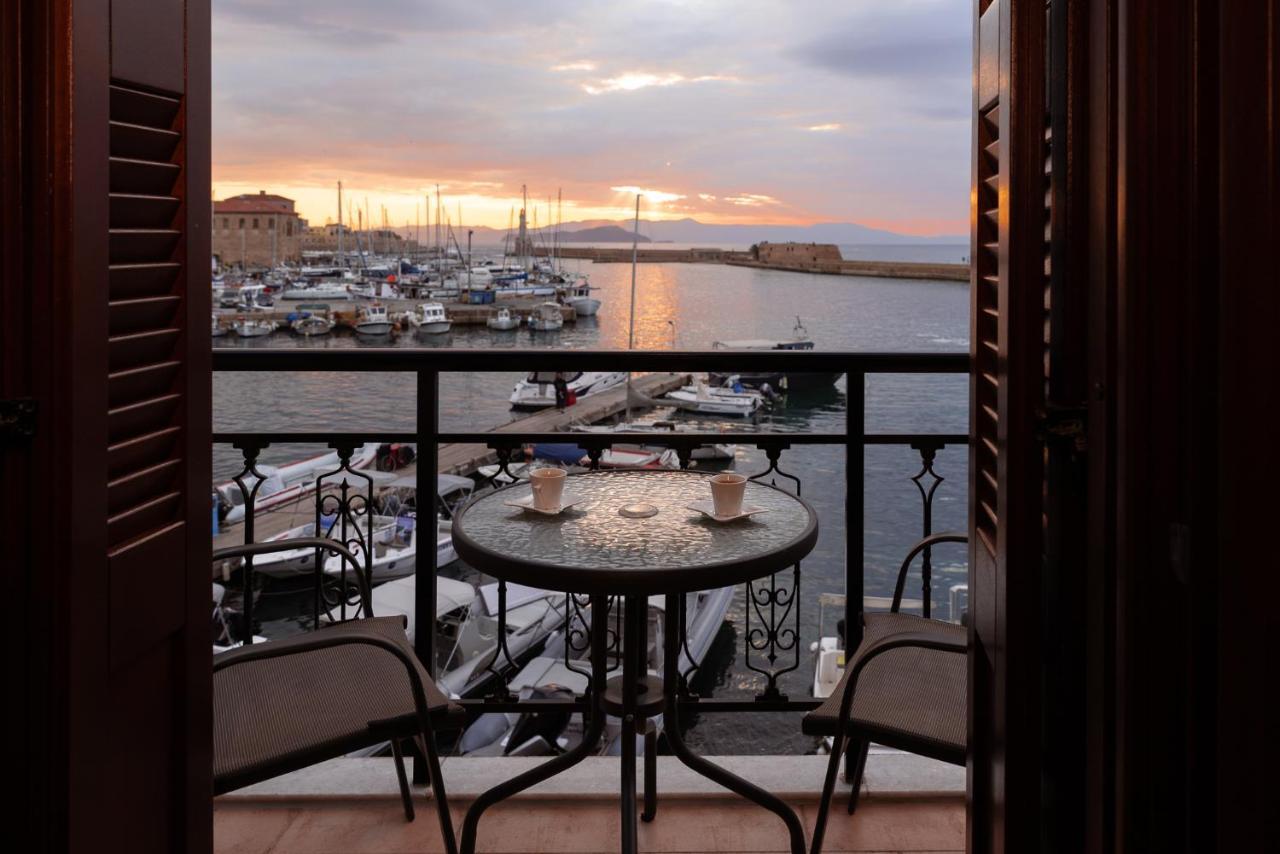 Destino Home Overlooking The Venetian Port Of Chania La Canée Extérieur photo