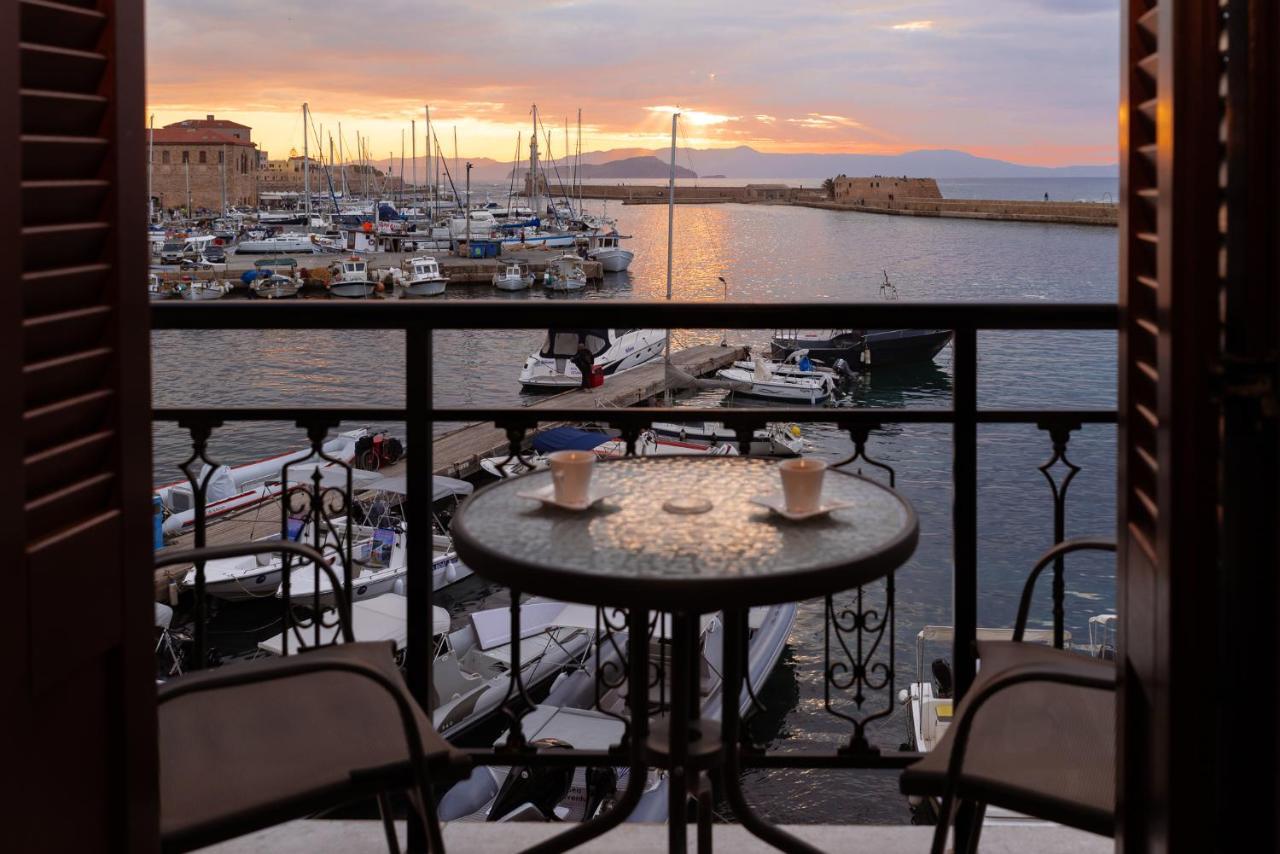 Destino Home Overlooking The Venetian Port Of Chania La Canée Extérieur photo