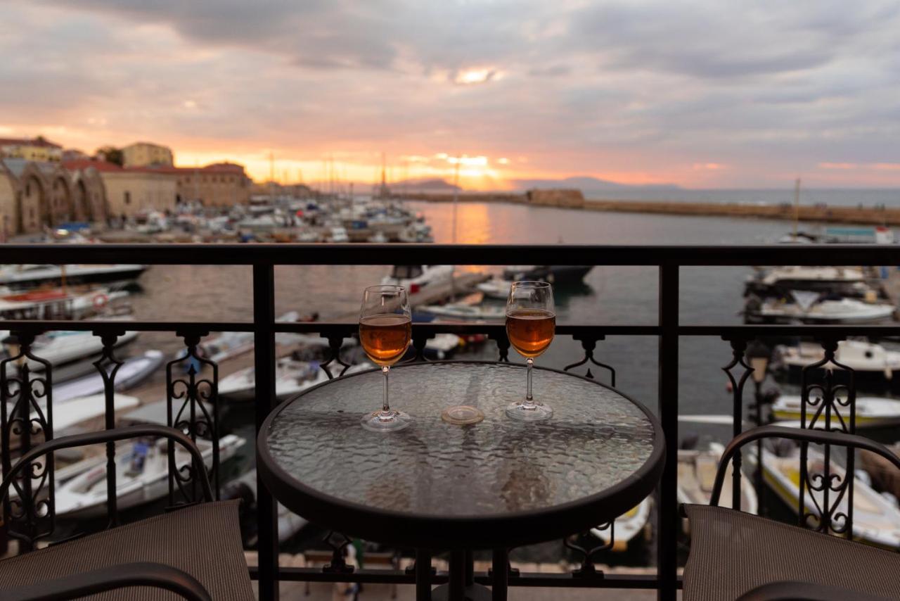 Destino Home Overlooking The Venetian Port Of Chania La Canée Extérieur photo