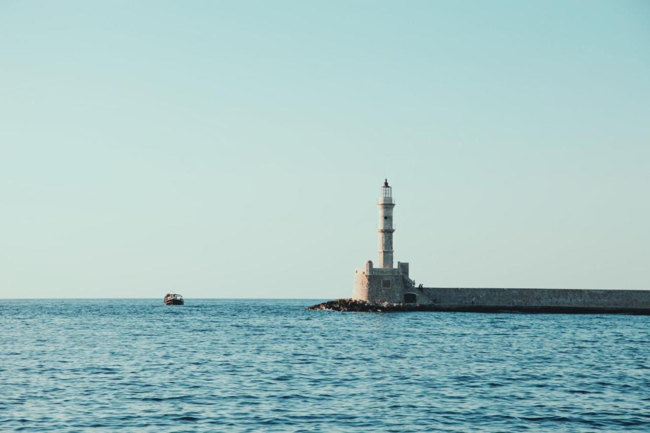 Destino Home Overlooking The Venetian Port Of Chania La Canée Extérieur photo